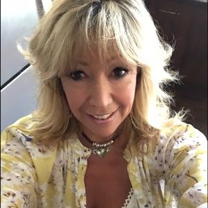 Meet your Posher, Brenda